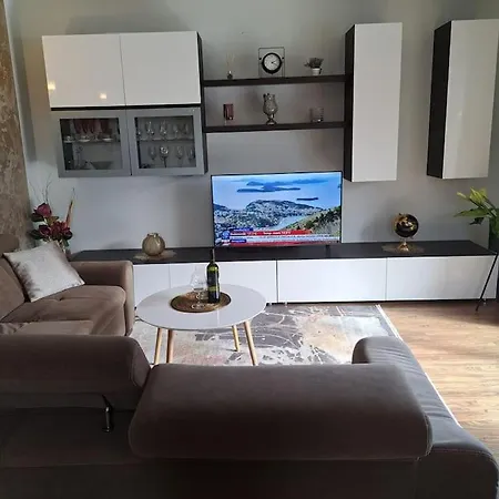 Ferienhaus Olive Tree House 2 *