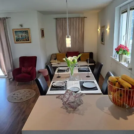 Ferienhaus Olive Tree House 2 Mokošica