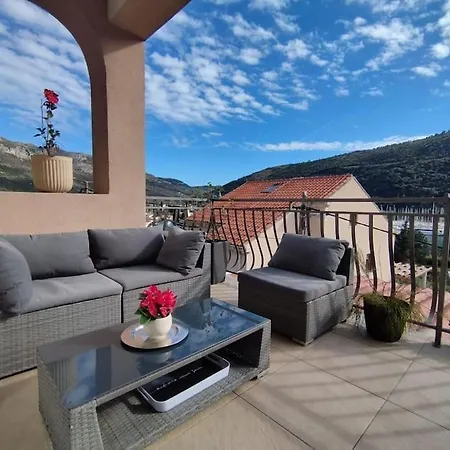 Ferienhaus Olive Tree House 2 Mokošica